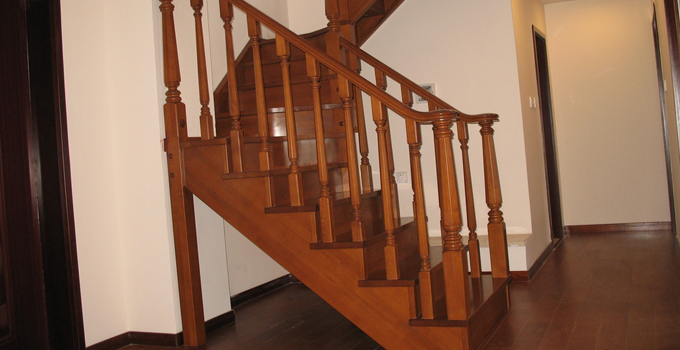 室内楼梯装修必看 室内木楼梯安装要点全解_装