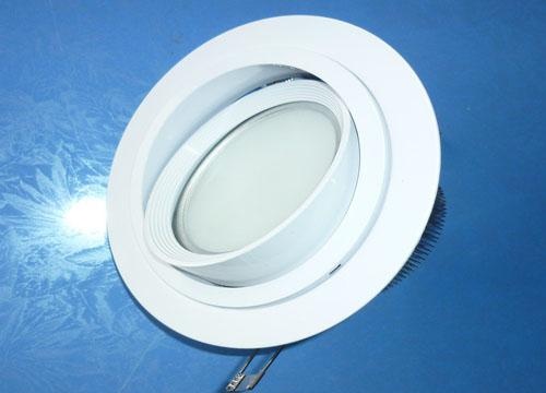 客厅装什么灯比较亮 LED吸顶灯为首选